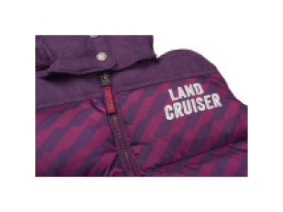 Женский жилет Toyota Ladies Vest, Weekend, Lilac, артикул TMSUV3L02S00 от Toyota Женский жилет Toyota Ladies Vest, Weekend, Lilac, артикул TMSUV3L02S00